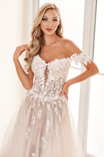Enchanting by Mon Cheri Style #E2528 #7 Diamond White thumbnail