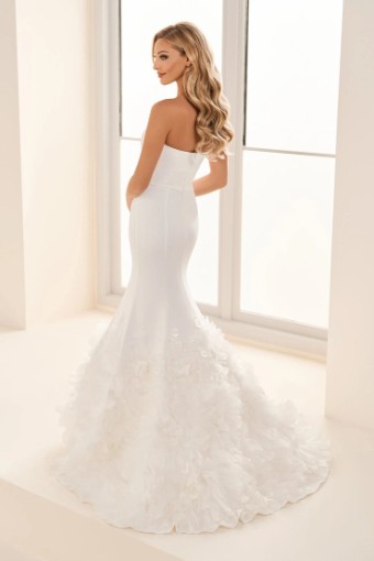 Enchanting by Mon Cheri Style #E2537EN #1 default Diamond White thumbnail
