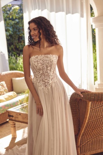 Lillian West Style #66430 #5 Ivory/Ivory/Latte thumbnail