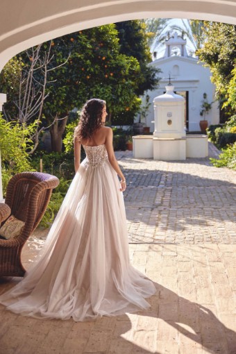 Lillian West Style #66430 #4 Ivory/Ivory/Latte thumbnail