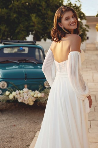 Lillian West Style #66382 #2 Ivory/Latte thumbnail